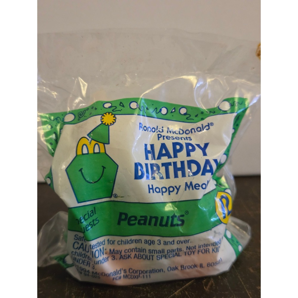 Vintage 1994 McDonalds Happy Meal Peanuts Snoopy Birthday Train Toy New Sealed‎